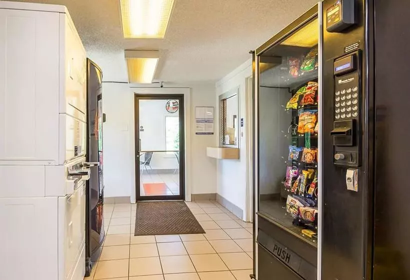 Motel 6 Bloomington Indiana University