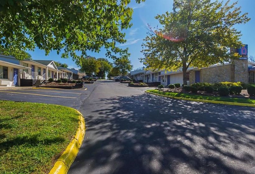 Motel 6 Bloomington Indiana University