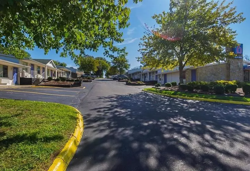 Motel 6 Bloomington Indiana University