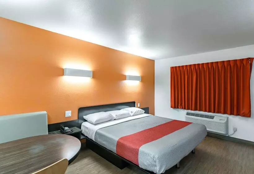 Motel 6anaheim, Ca