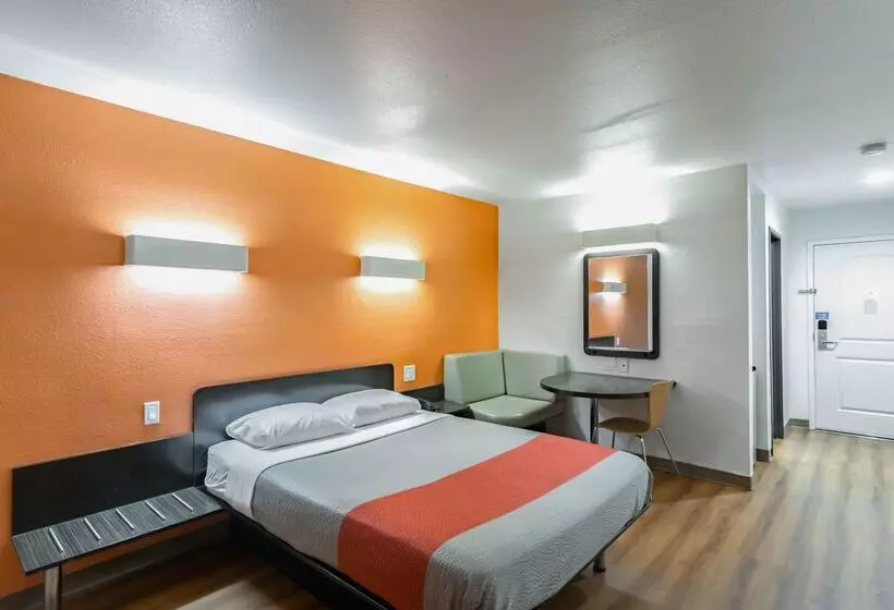 Motel 6anaheim, Ca