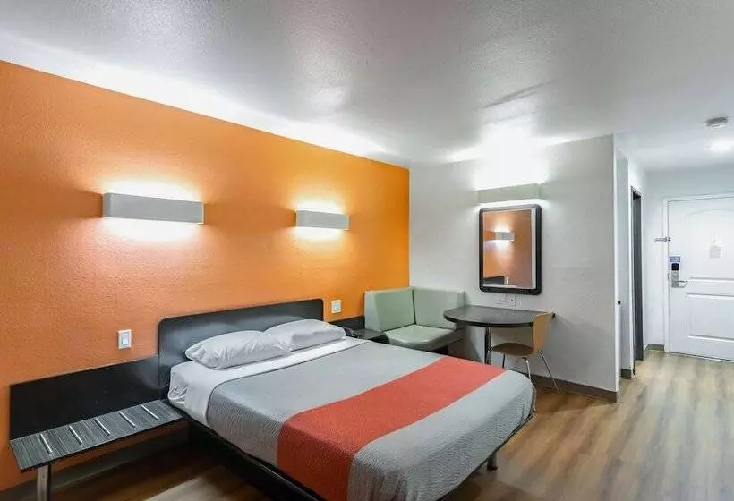 Motel 6anaheim, Ca