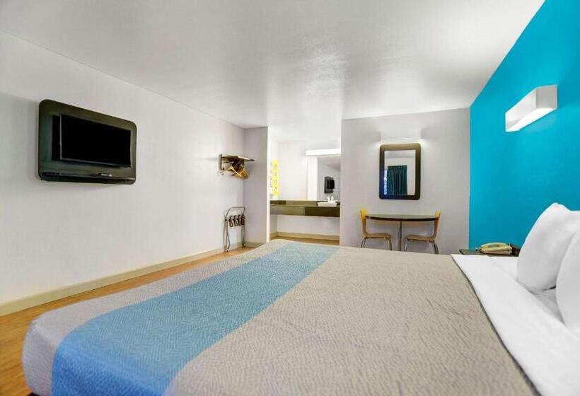 Motel 6anderson, Ca  Redding Airport