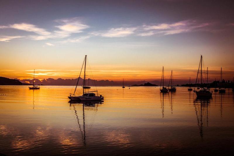 모텔 Bay Breeze Boutique Accommodation