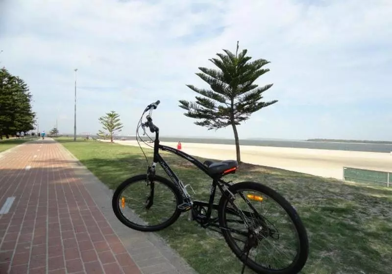 Мотель Bay Breeze Boutique Accommodation