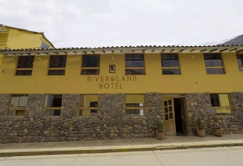 Hotelli River & Land