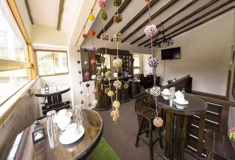 Hotelli River & Land