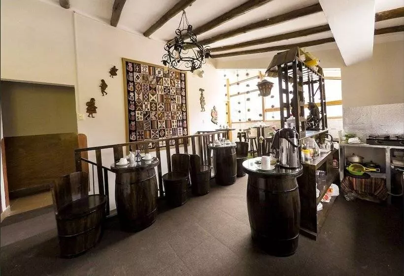 Hotelli River & Land