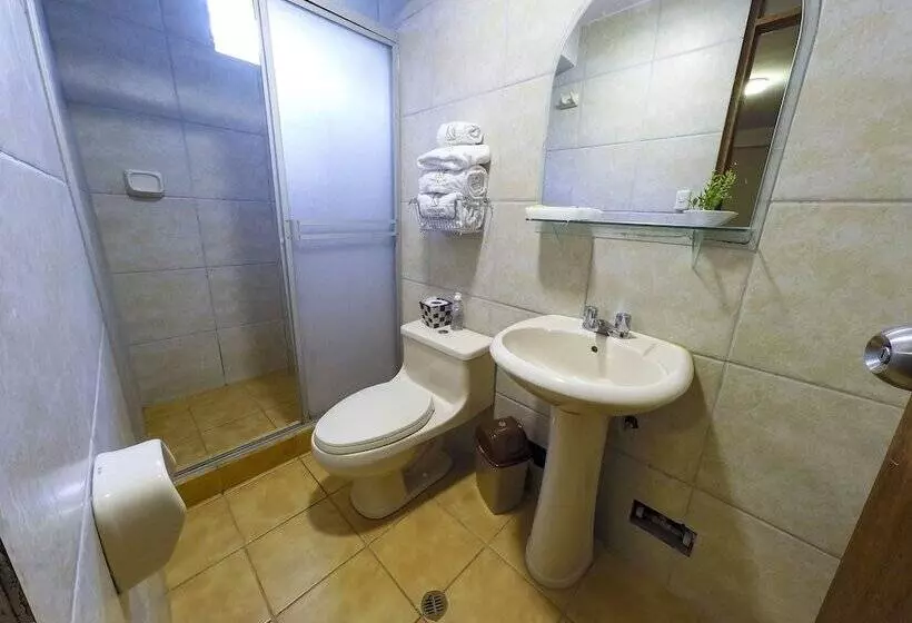 Hotelli River & Land