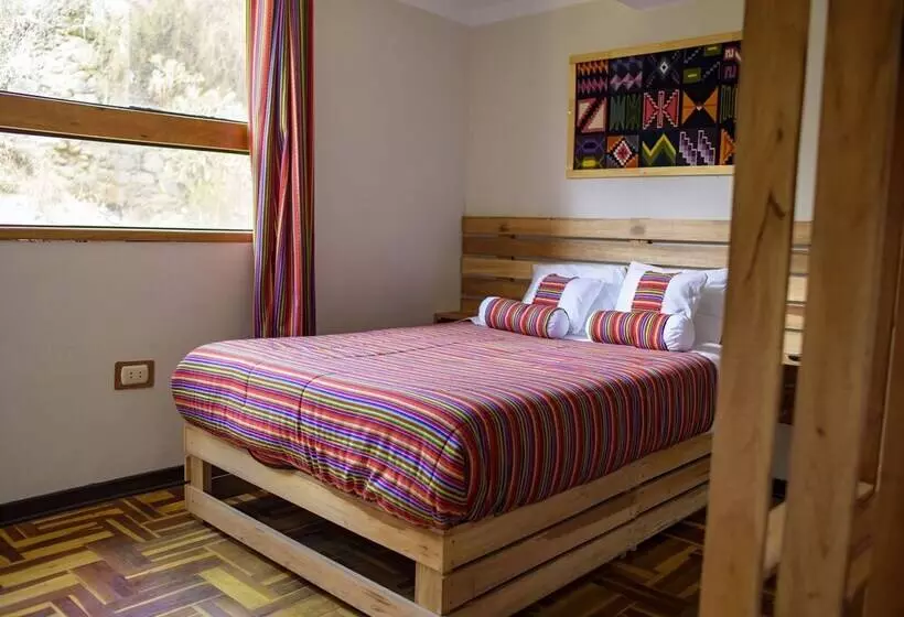 Hotelli River & Land