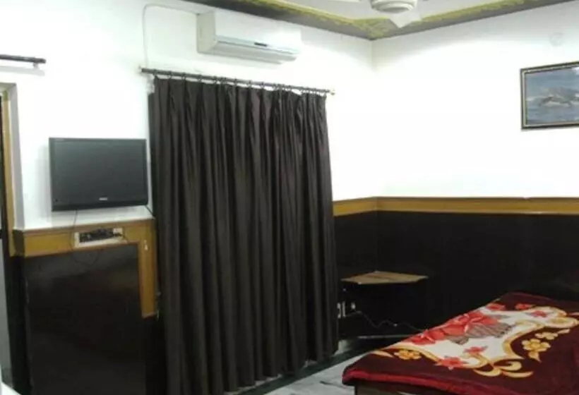 هاستل Ajay International