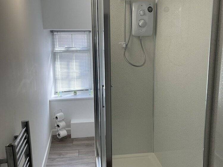 فندق Duke Of Cornwall