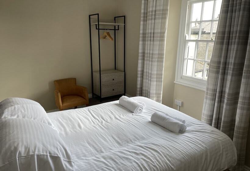 فندق Duke Of Cornwall