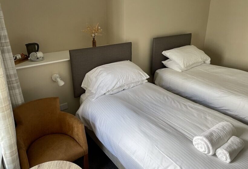 فندق Duke Of Cornwall