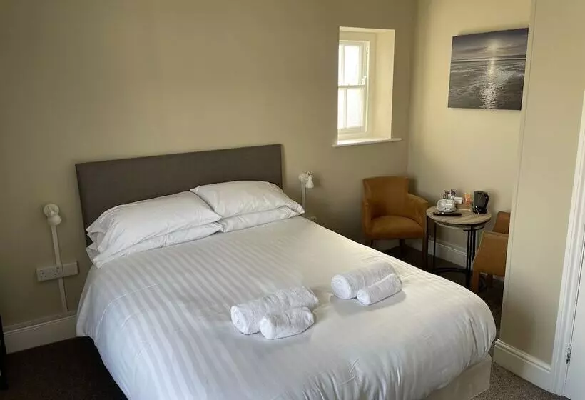 Hotel Duke Of Cornwall