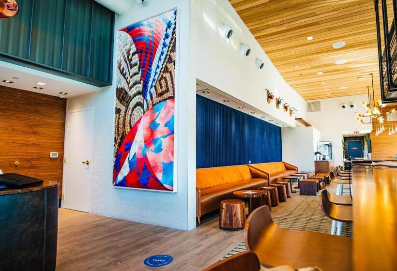 Hotel Voco The Tuxon, An Ihg