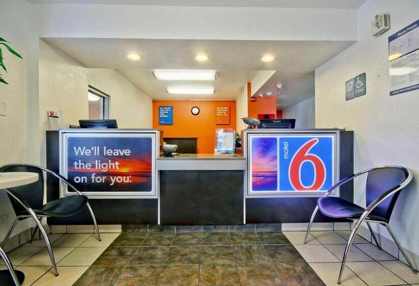 Motel 6 Dania Beach