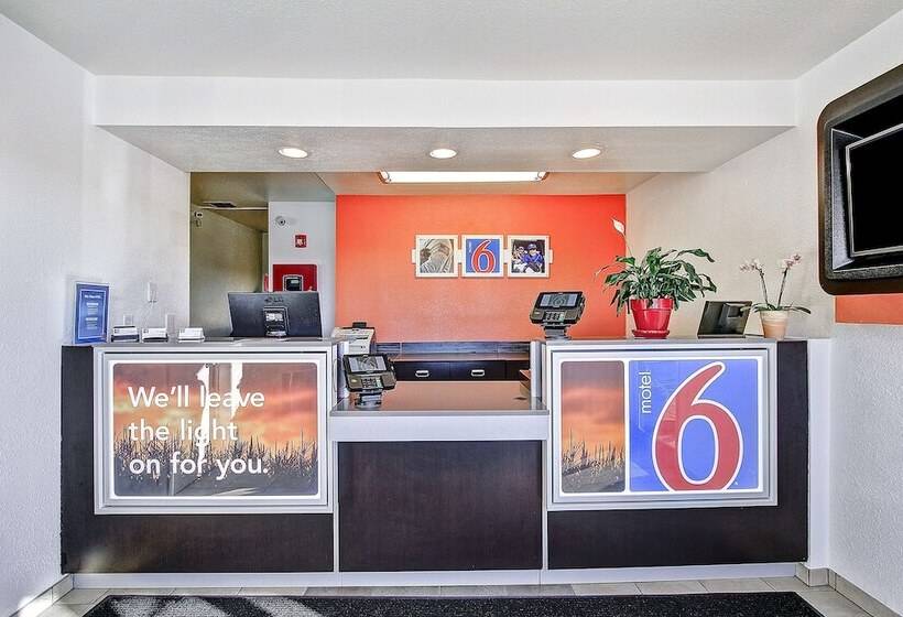 Motel 6 Green Bay, Wi