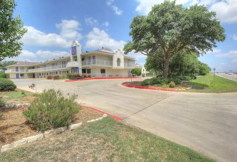 Motel 6 San Antonio, Tx Six Flags Fiesta Tx  La Cantera Area