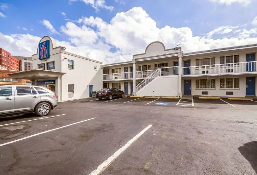 Motel 6 Washington Dc Convention Center