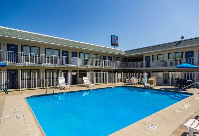 Motel 6bellmead, Tx  Waco