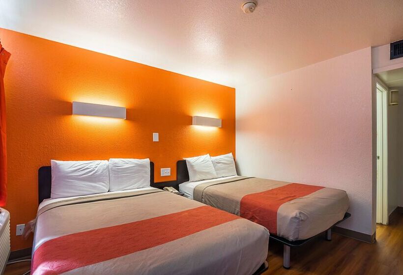 Motel 6bessemer, Al  Birmingham