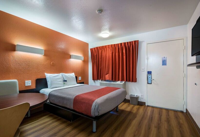 Motel 6bessemer, Al  Birmingham