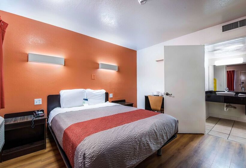 Motel 6bessemer, Al  Birmingham