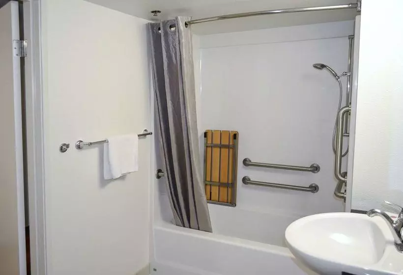 Motel 6 East Syracuse, Ny   Airport