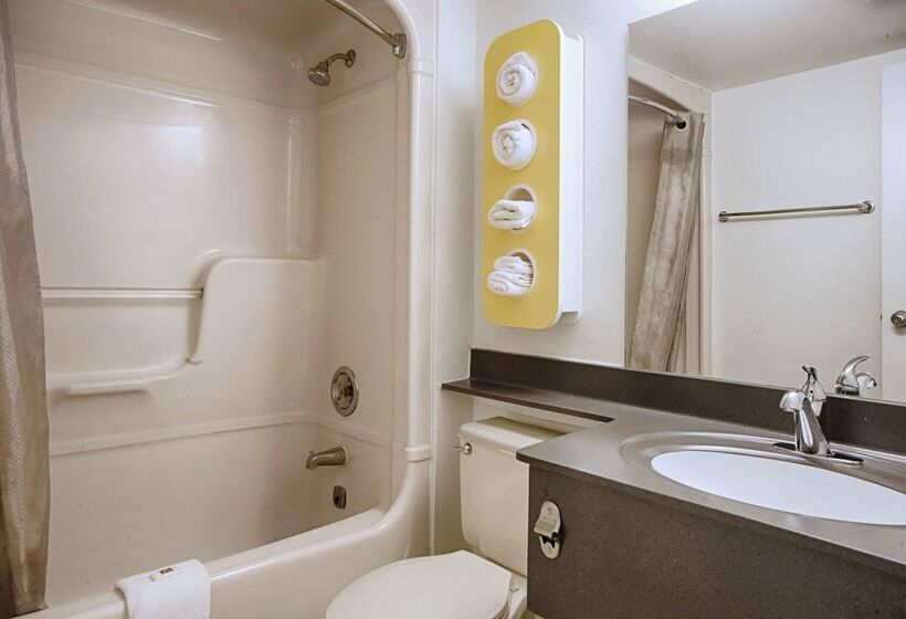 Motel 6 East Syracuse, Ny Airport