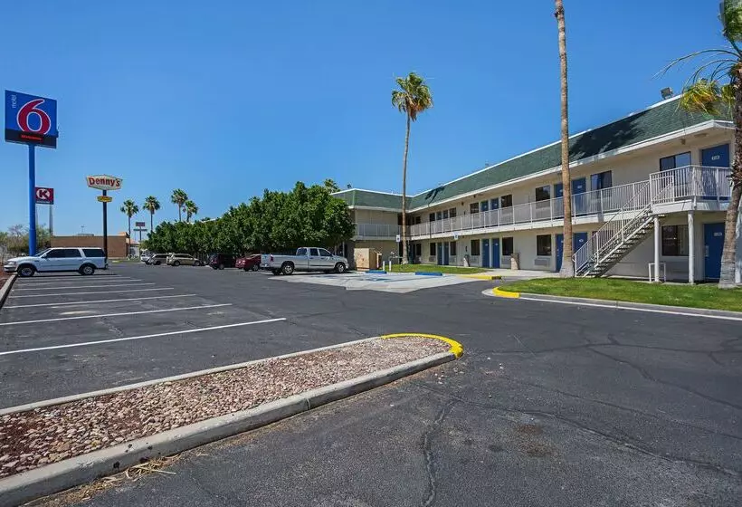 Motel 6yuma, Az  East