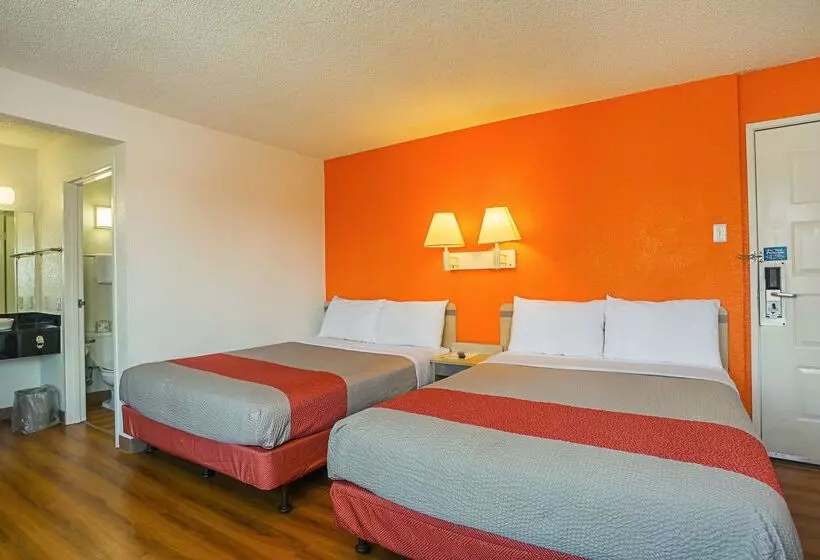 Motel 6yuma, Az  East