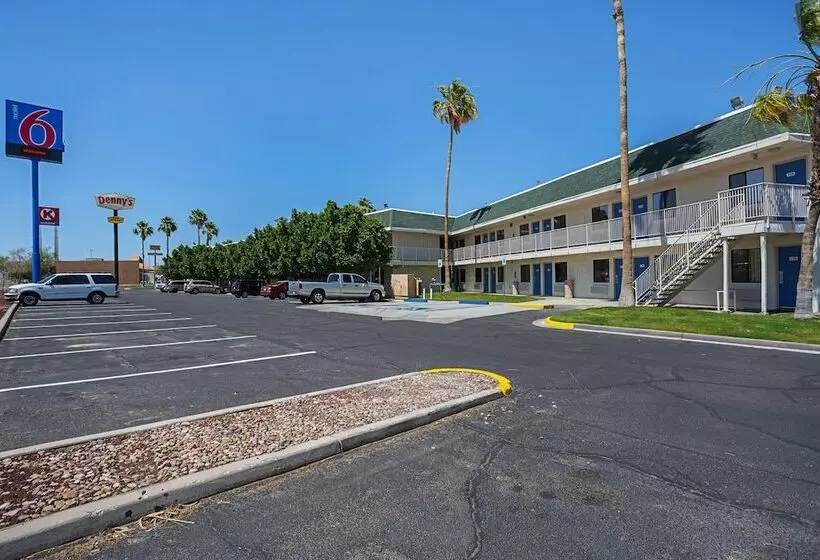 Motel 6yuma, Az  East