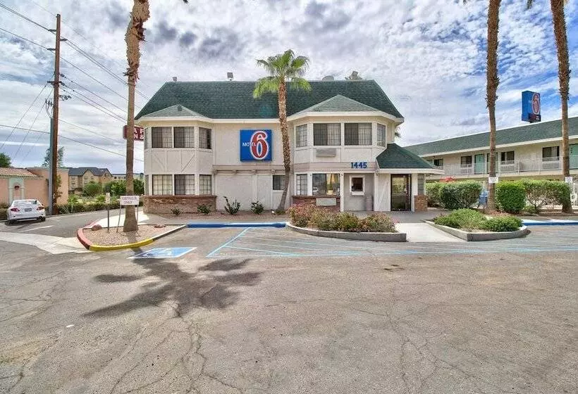 Motel 6yuma, Az  East