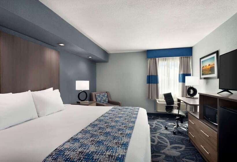 Motelli Baymont Inn & Suites Shawnee