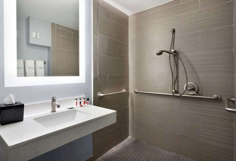 Motelli Baymont Inn & Suites Shawnee