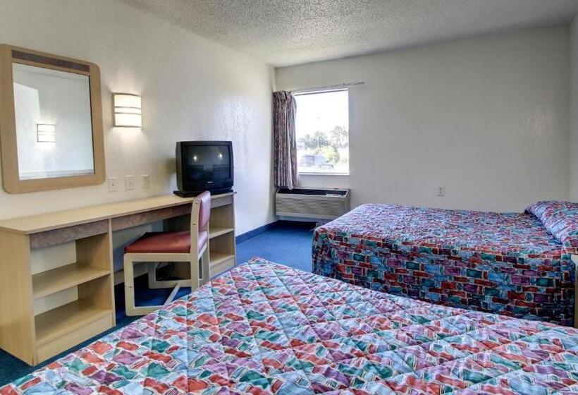 Motelli Baymont Inn & Suites Shawnee