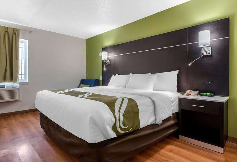 فندق على الطريق Quality Inn