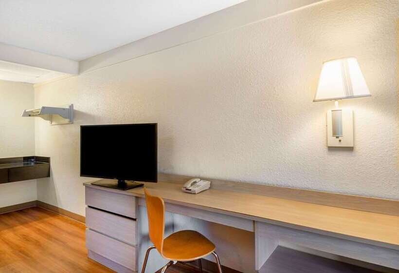 فندق على الطريق Travelodge By Wyndham Essington / Philadelphia Airport