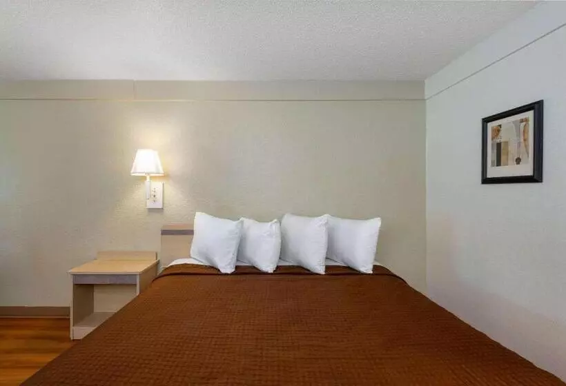 汽车旅馆  Travelodge By Wyndham Essington / Philadelphia Airport