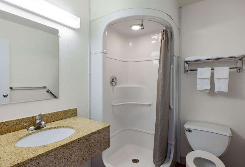 モーテル Travelodge By Wyndham Miles City