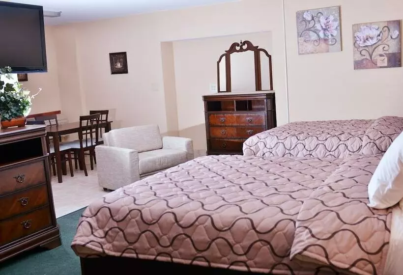 Pacer Inn & Suites Motel