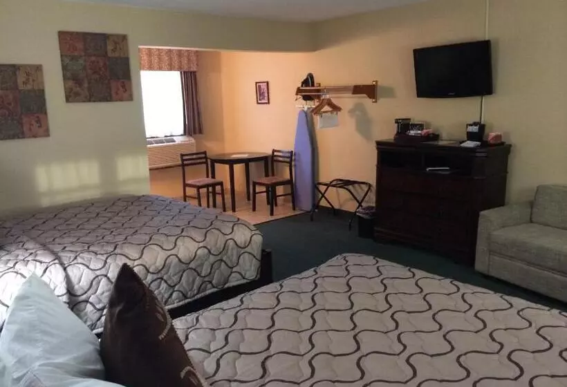 Pacer Inn & Suites Motel