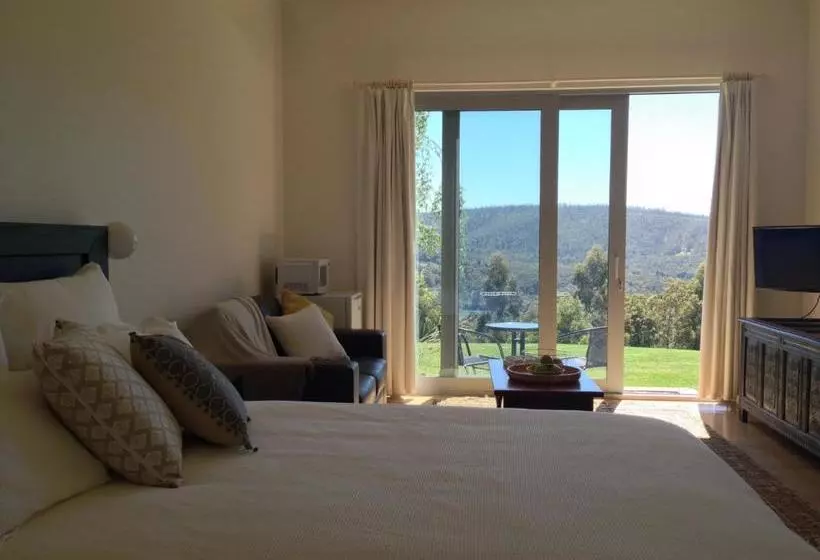 Arjuna Ridge Bed & Breakfast