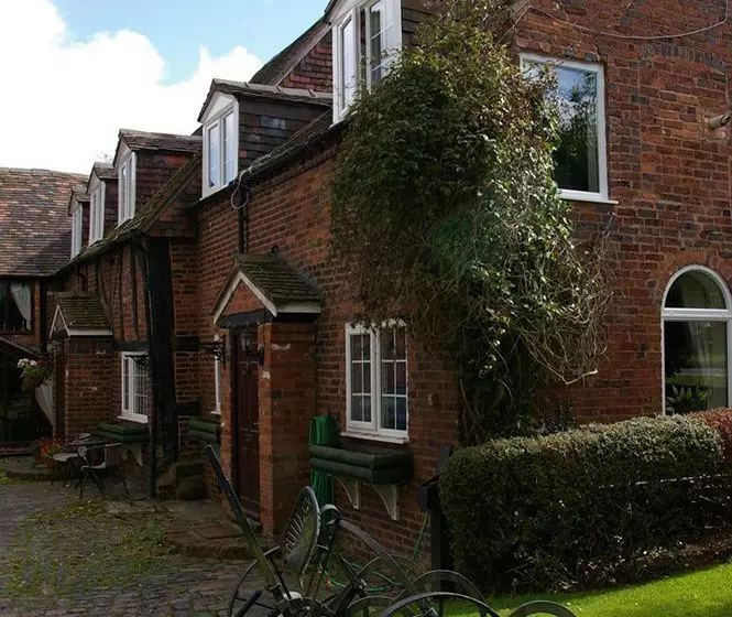 مبيت وإفطار Featherstone Farm