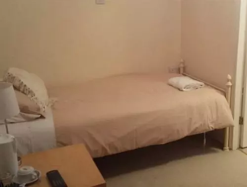 مبيت وإفطار Featherstone Farm