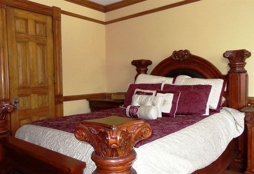 צימר Overlook Mansion