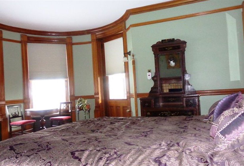 צימר Overlook Mansion