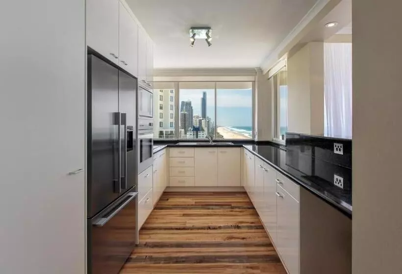 Dorchester On The Beach