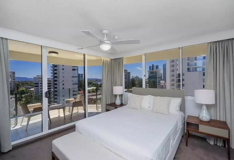 Dorchester On The Beach